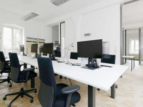 Möblierte Arbeitsplätze in schöner Loft Büroetage in Kreuzberg