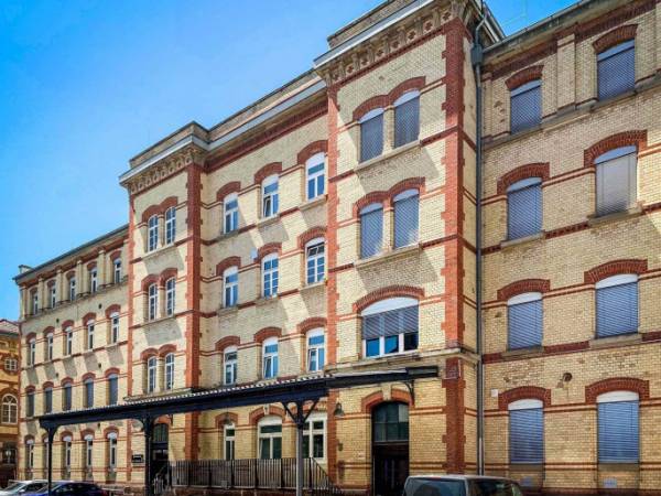 Coworking & Büros im denkmalgeschützten Backsteingebäude — Bild 7