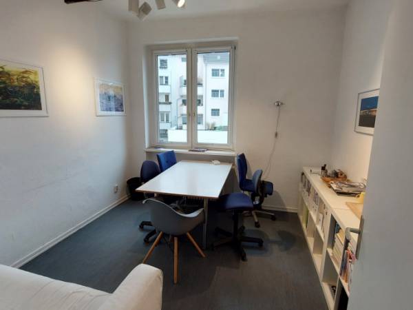 Kreative Bürogemeinschaft im ruhigen Hinterhof in Köln-Sülz — Bild 5