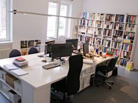 1 Arbeitsplatz in Bürogemeinschaft anzubieten