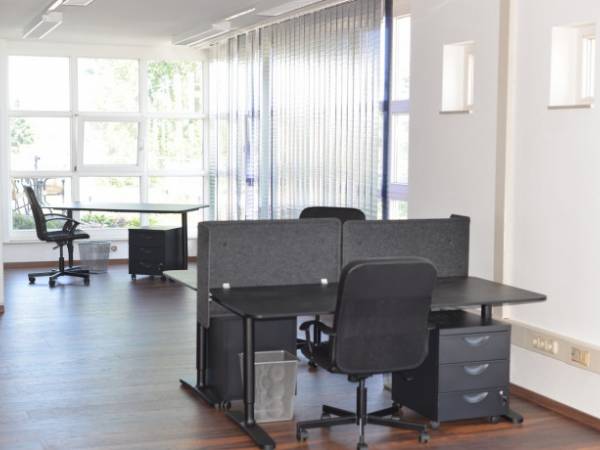 Moderne Bürogemeinschaft und Büroräume in Friedrichsdorf-Seulberg — Bild 1