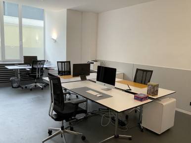 Freie Büro-Arbeitsplätze in saniertem Altbau — Bild 2
