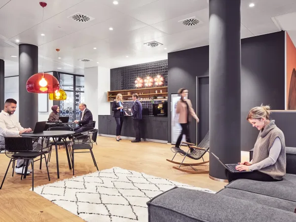 Abschließbares Büro in Düsseldorf (Hafen) – Hochmoderner Coworking Space am Düsseldorfer Hafen — Bild 8