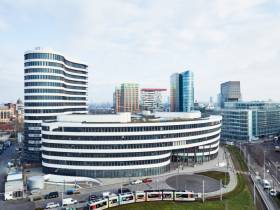Hochmoderne und vollausgestattete Privatbüros im Hafen von Düsseldorf