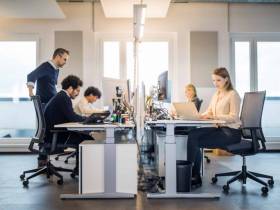 Next to BER: Meetingraum, Coworking-Platz, Geschäftsadresse mieten