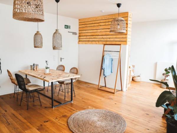 Arbeitsplatz in Coworking Space in Flingern — Bild 4