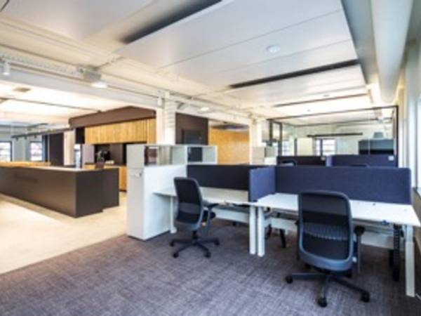 Moderner Coworking Space in Hausham im Alpenvorland — Bild 1