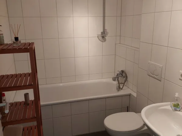 Abschließbares Büro in Stuttgart (Südheim) – Ruhige Bürogemeinschaft im Grünen in Stuttgart Süd — Bild 5