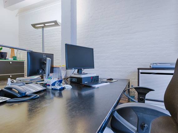 Abschließbares Büro in Hamburg (Altstadt) – Abschließbarer Büroraum in Bürogemeinschaft in Hamburg-Altstadt — Bild 4