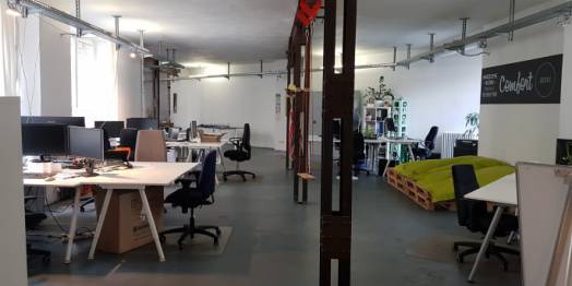 Büroplätze in Coworking-Büro/Loft mit Industrie Charakter!