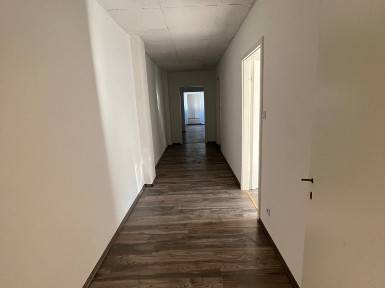 Vielseitiger Flache in Herten  Lager Büro Praxis Studio — Bild 8