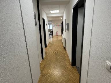 Große Büro- und Praxisflächen in Top Lage — Bild 6