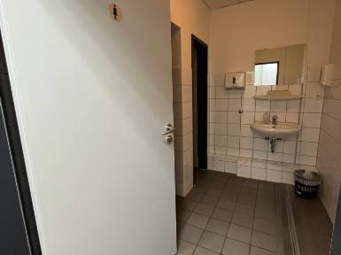 Große Büro- und Praxisflächen in Top Lage — Bild 7