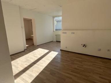 Vielseitiger Flache in Herten  Lager Büro Praxis Studio — Bild 1