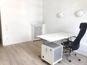 Abschließbarer und neu sanierter Büroraum