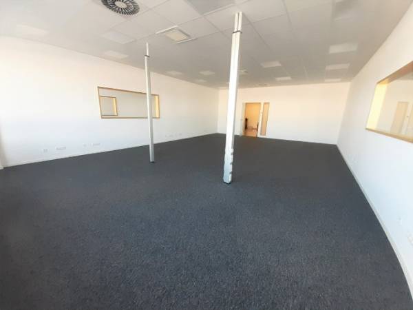 Stylische flexible Büros im Business-Center in Neutraubling — Bild 2