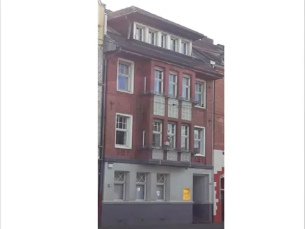 Abschließbares Büro in Krefeld (Stadtmitte) – Heller Büroraum im renovierten Altbau in Krefeld-Stadtmitte — Bild 3