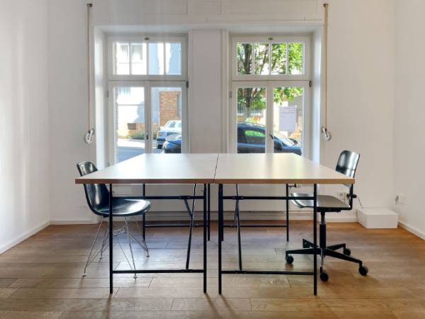 Büroraum mit 2–3 Arbeitsplätzen im Lehenviertel — Bild 1