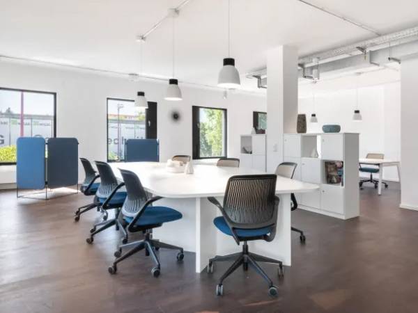 Moderne Büros und flexible Arbeitsplätze in Teltow — Bild 2