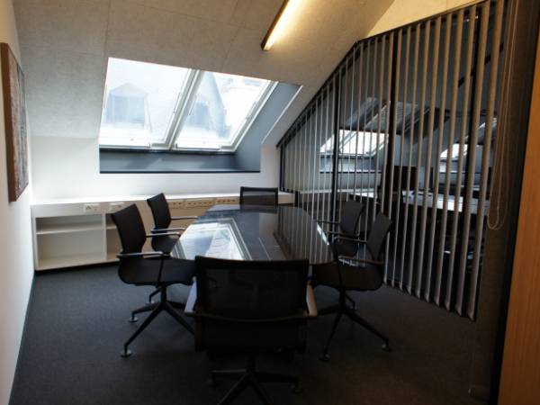 Arbeitsplätze in repräsentativem Coworking in begehrter Innenstadtlage — Bild 7