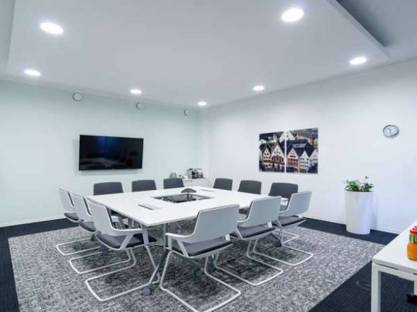 Modernes Business Center & Coworking Space in Eschborn — Bild 2