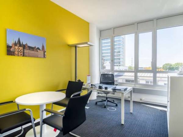 Modernes Business Center & Coworking Space in Eschborn — Bild 3
