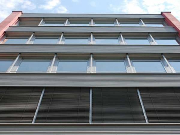 Modernes Business Center mit Büros & Coworking in Neu-Isenburg — Bild 2