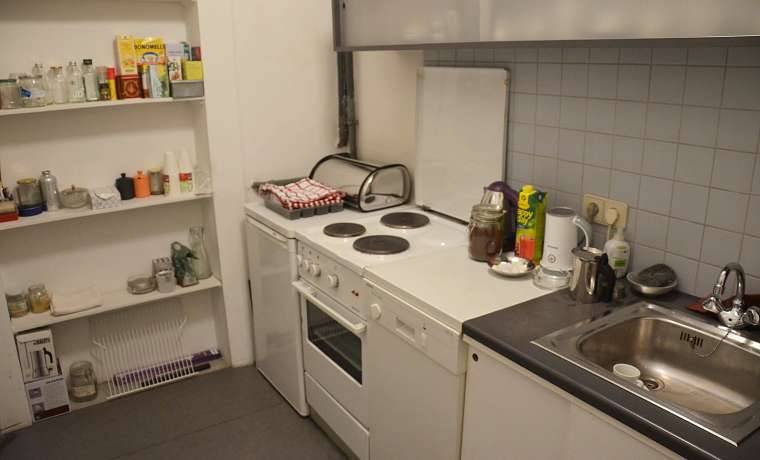 Sonniges Büro mit Loftcharakter