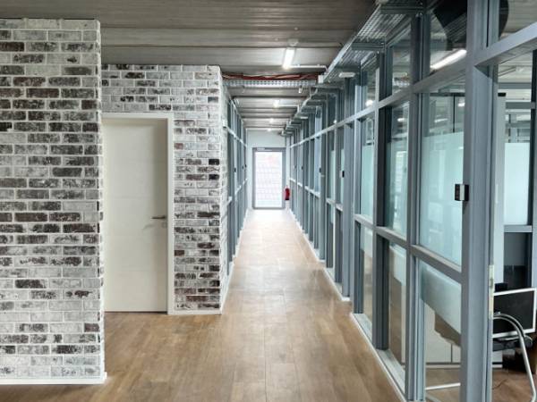Hochmoderner Coworking Space & Büros in Hürth — Bild 3