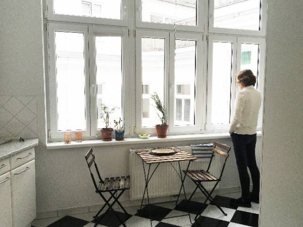 Büroplatz in schönem sonnigen Altbau in 1060 Wien — Bild 4