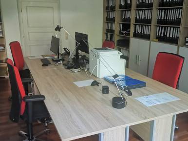 Hochwertige Bürogemeinschaft im Altbau in Wiesbaden-Mitte — Bild 3