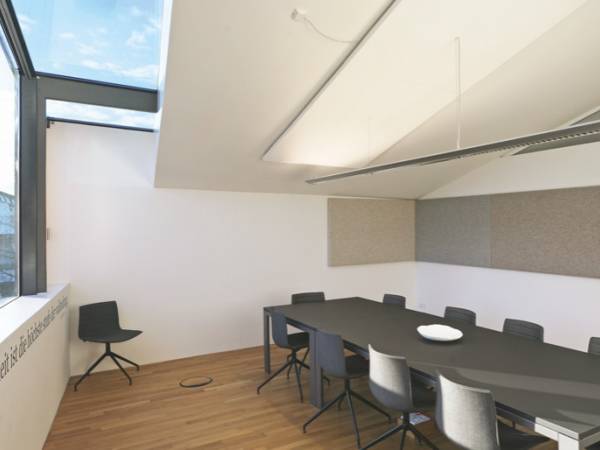 Lichtdurchflutete Bürogemeinschaft mit kreativem Klima in Kempten — Bild 5