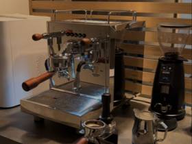 Arbeitsplätze in jungem Agenturbüro