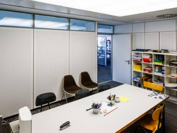 Moderne und helle Bürogemeinschaft in Stuttgart-Mitte — Bild 7
