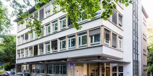 Helle und großzügige Bereiche oder Büroraum mitten im Zentrum