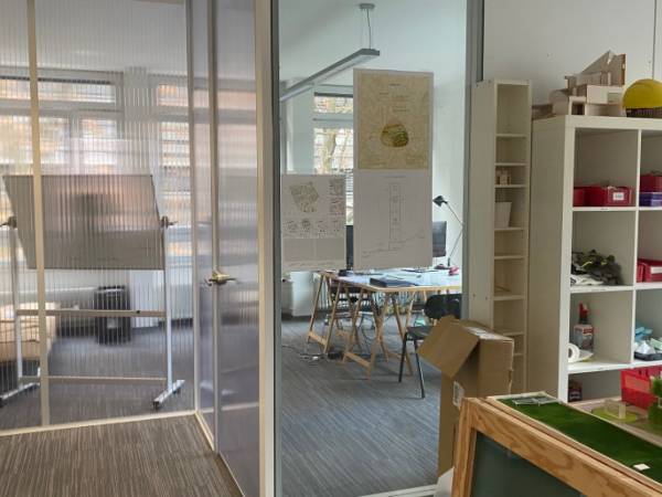 Moderne und helle Bürogemeinschaft in Stuttgart-Mitte — Bild 6