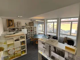 Helle, moderne Bürogemeinschaft in Stuttgart-Hauptbahnhof