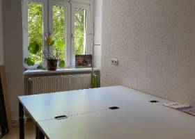 Co-Working Desk