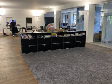 Abschließbares Büro in München (Ludwigsvorstadt-Isarvorstadt) – Schöne Bürogemeinschaft in ehemaliger Papierfabrik in München, — Bild 2