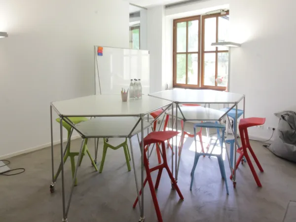 Abschließbares Büro in München (Ludwigsvorstadt-Isarvorstadt) – Schöne Bürogemeinschaft in ehemaliger Papierfabrik in München, — Bild 4