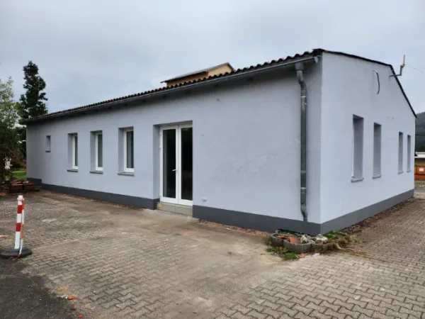 Abschließbares Büro in Kleinkahl (Edelbach) – Bürogemeinschaft mit ebenerdigem Büroraum in Kleinkahl-Edelbach — Bild 3