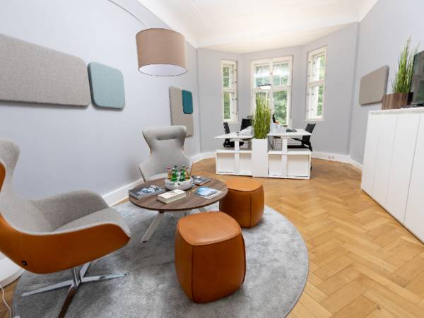 Abschließbares Büro in München (Altstadt-Lehel) – Helles, renoviertes Altbaubüro in München-Altstadt-Lehel — Bild 2