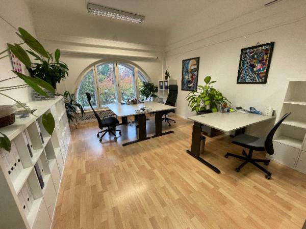 Arbeitsplatz direkt am Burggarten — Bild 4
