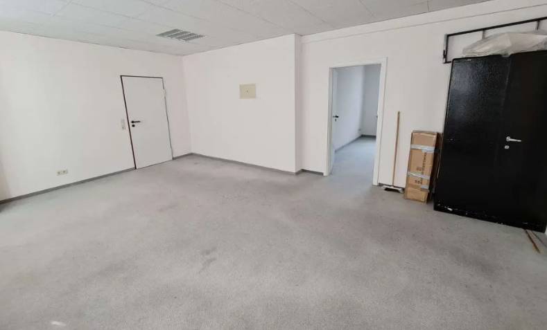 Vielseitige Bürogemeinschaft und Büroflächen in Chemnitz-Burkersdorf