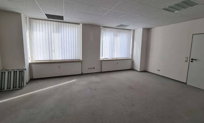 Vielseitige Bürogemeinschaft und Büroflächen in Chemnitz-Burkersdorf