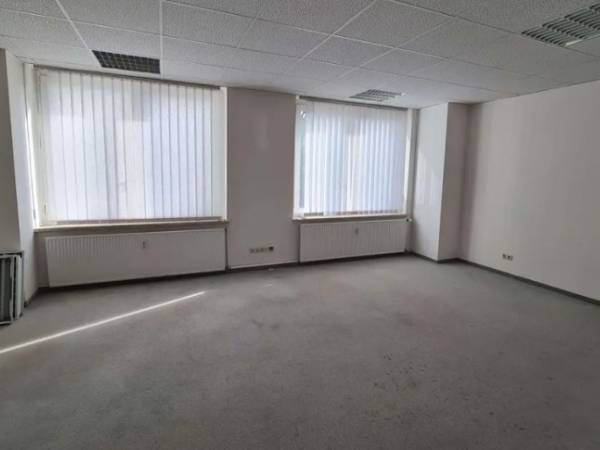 Vielseitige Büroräume und Arbeitsplätze in Chemnitz-Bürgstädt — Bild 2