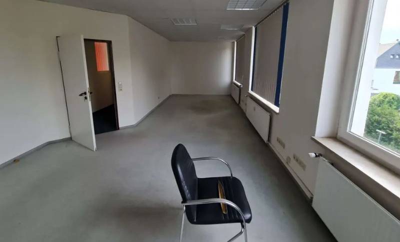 Vielseitige Bürogemeinschaft und Büroflächen in Chemnitz-Burkersdorf