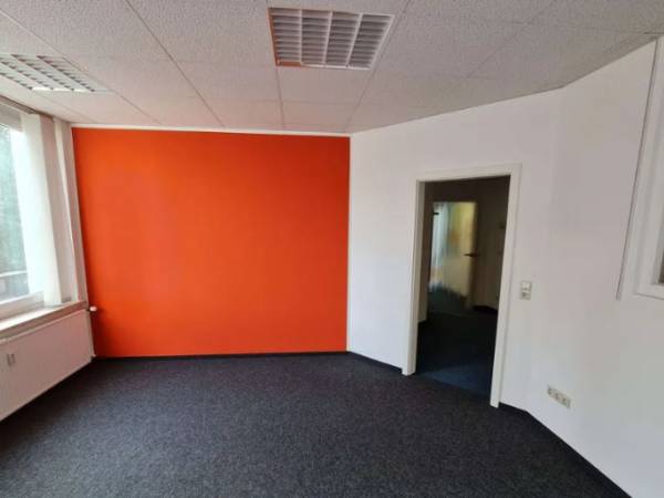 Vielseitige Büroräume und Arbeitsplätze in Chemnitz-Bürgstädt — Bild 7