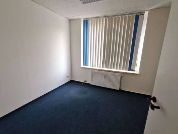 Vielseitige Büroräume und Arbeitsplätze in Chemnitz-Bürgstädt — Bild 8