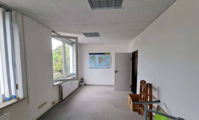 Vielseitige Bürogemeinschaft und Büroflächen in Chemnitz-Burkersdorf